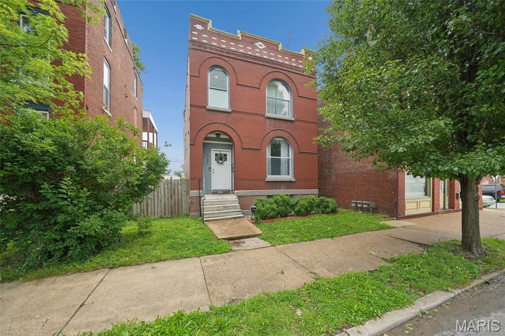 St Louis Commons Add - Residential