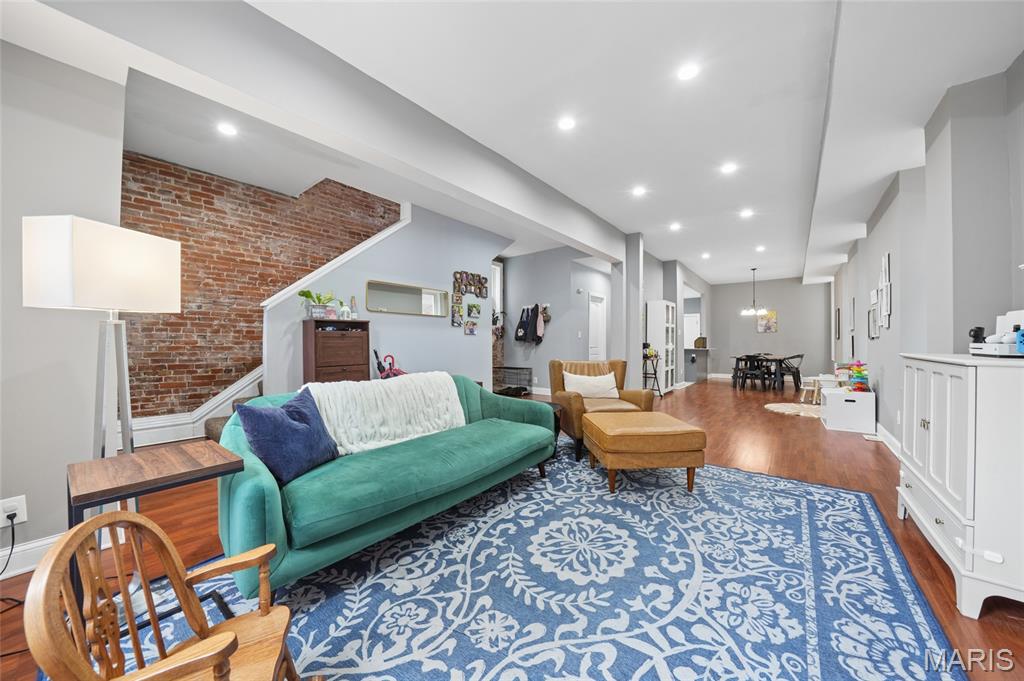 St Louis Commons Add - Residential