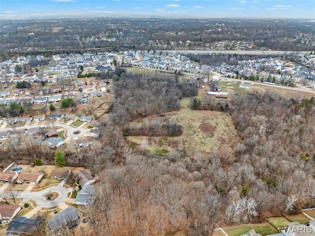 Martha Hawkens - Land