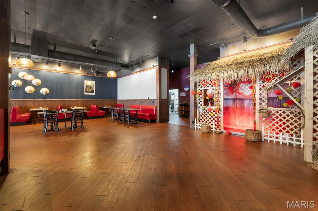 Range Csandford Ellis - Commercial Sale