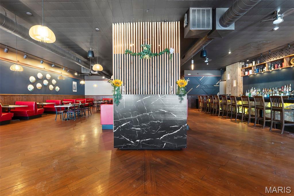 Range Csandford Ellis - Commercial Sale