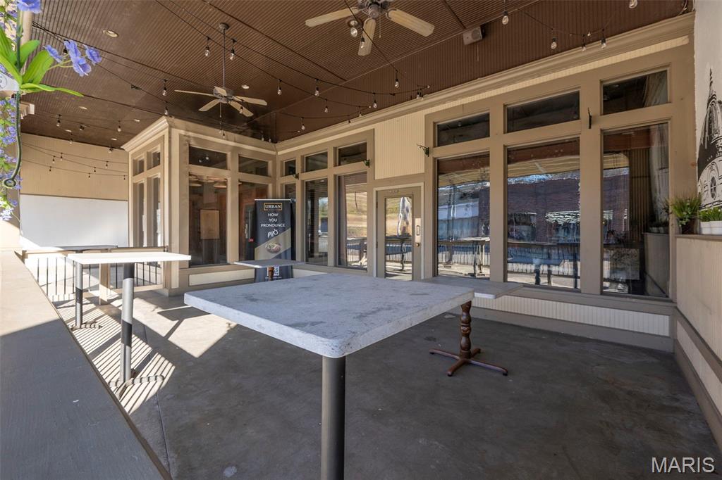 Range Csandford Ellis - Commercial Sale