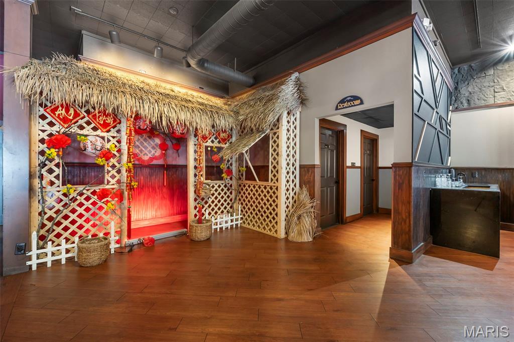 Range Csandford Ellis - Commercial Sale