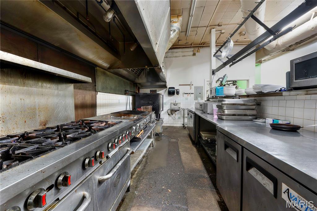 Range Csandford Ellis - Commercial Sale