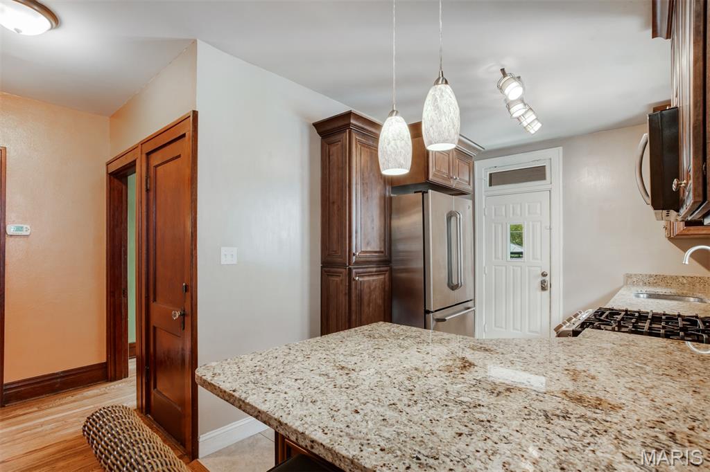 St Louis, Missouri 63116, United States, 2 Bedrooms Bedrooms, ,2 BathroomsBathrooms,Residential,Active,227317