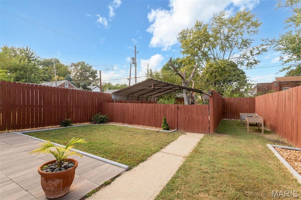 St Louis, Missouri 63116, United States, 2 Bedrooms Bedrooms, ,2 BathroomsBathrooms,Residential,Active,227317