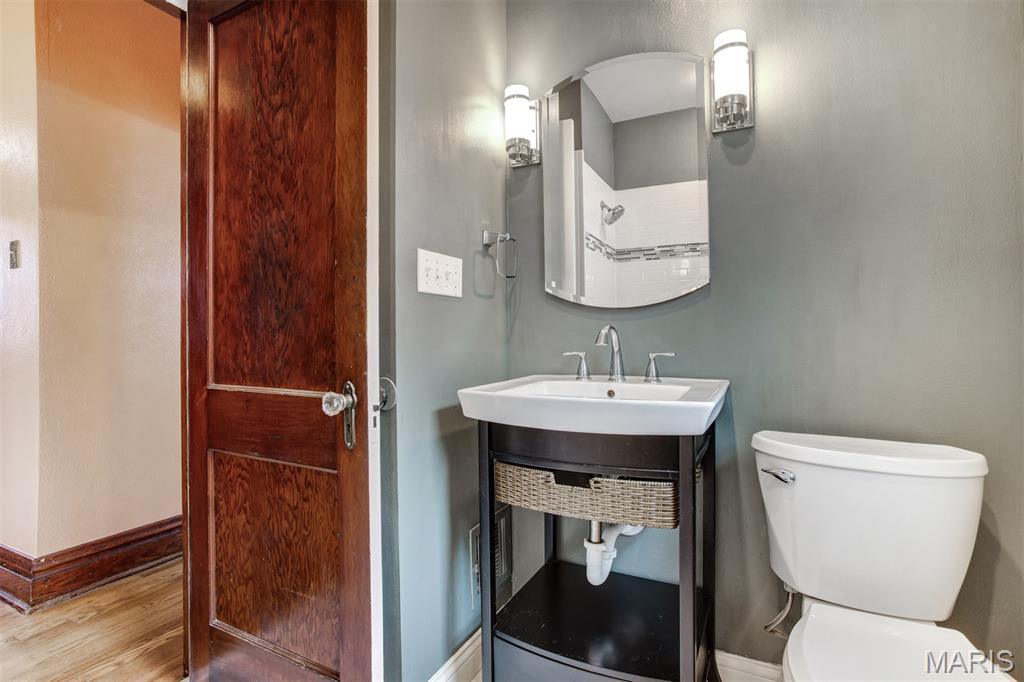 St Louis, Missouri 63116, United States, 2 Bedrooms Bedrooms, ,2 BathroomsBathrooms,Residential,Active,227317