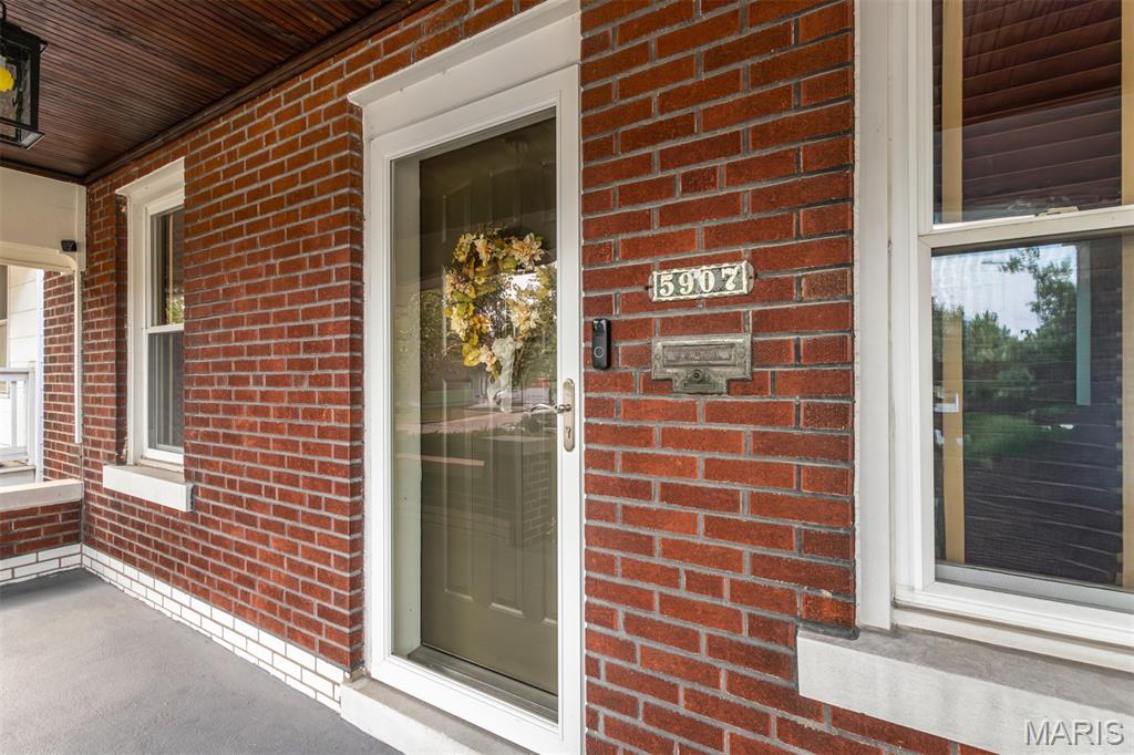 St Louis, Missouri 63116, United States, 2 Bedrooms Bedrooms, ,2 BathroomsBathrooms,Residential,Active,227317