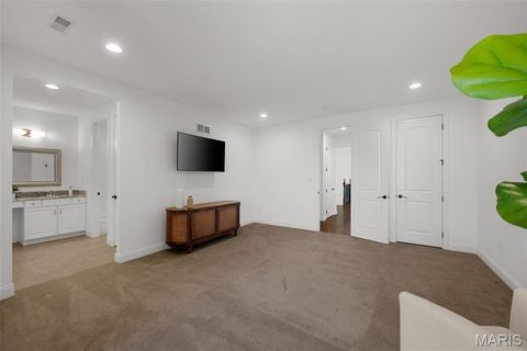 Tiny photo for 1401 Fox Hill Farms Court, Chesterfield, MO 63005 (MLS # 26008688)