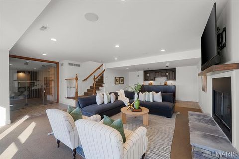 Tiny photo for 1401 Fox Hill Farms Court, Chesterfield, MO 63005 (MLS # 26008688)