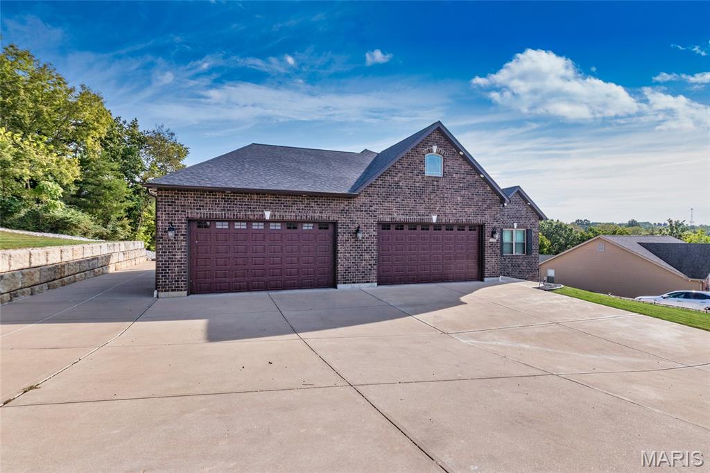 5046 Warren Road