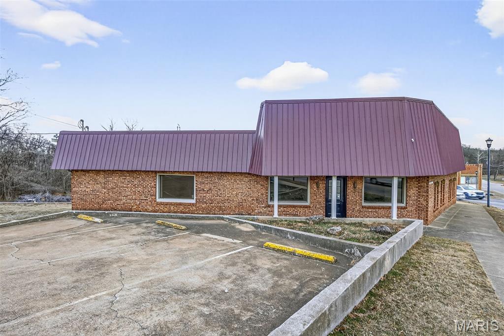 River - Commercial Sale