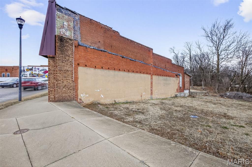 River - Commercial Sale