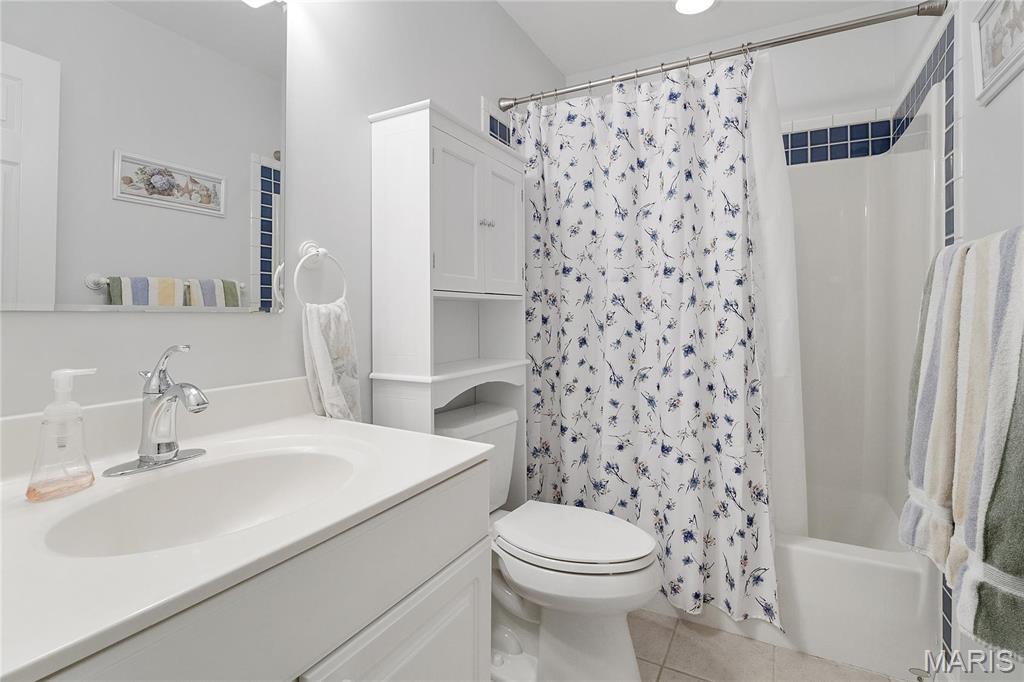 St Louis, Missouri 63122, United States, 4 Bedrooms Bedrooms, ,3 BathroomsBathrooms,Residential,Active,105046