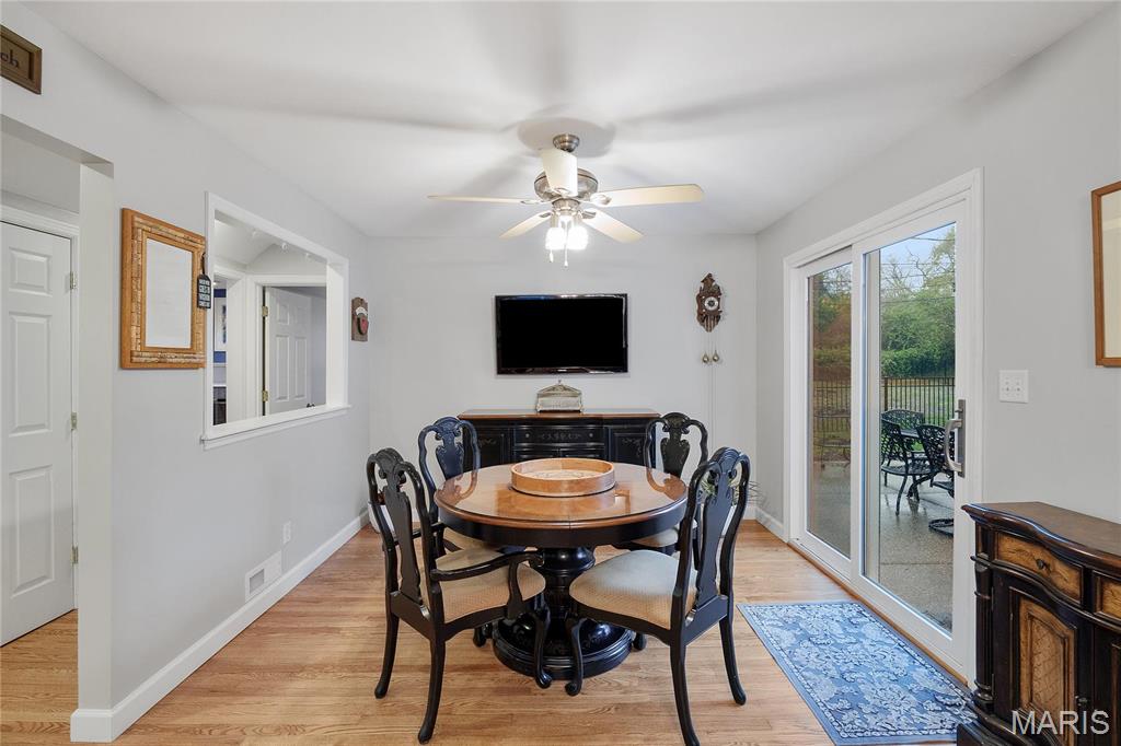 St Louis, Missouri 63122, United States, 4 Bedrooms Bedrooms, ,3 BathroomsBathrooms,Residential,Active,105046