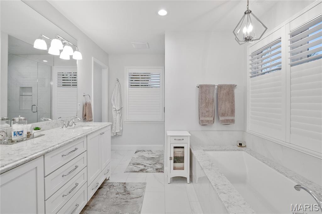 St Louis, Missouri 63122, United States, 4 Bedrooms Bedrooms, ,3 BathroomsBathrooms,Residential,Active,105046