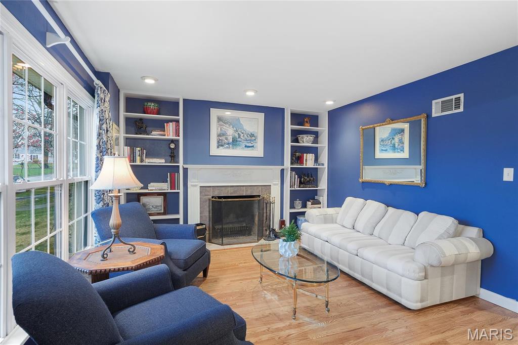 St Louis, Missouri 63122, United States, 4 Bedrooms Bedrooms, ,3 BathroomsBathrooms,Residential,Active,105046