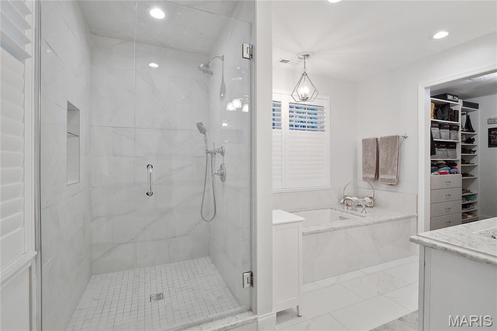 St Louis, Missouri 63122, United States, 4 Bedrooms Bedrooms, ,3 BathroomsBathrooms,Residential,Active,105046