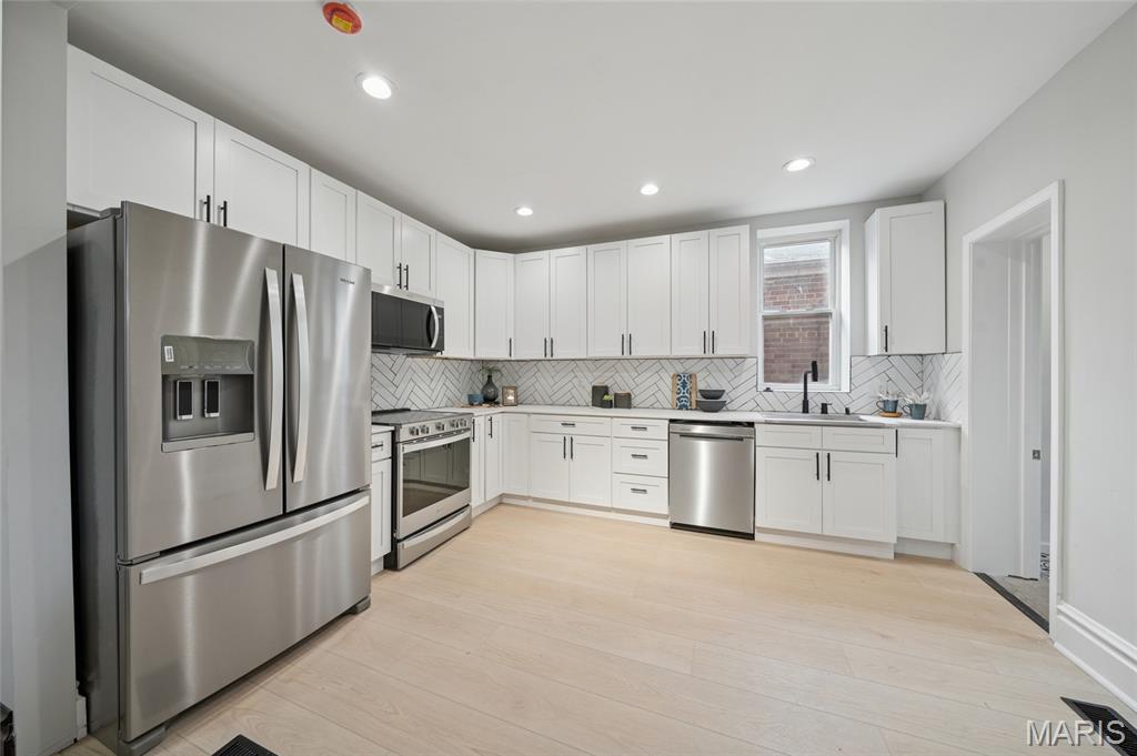 Russell Place Add - Residential