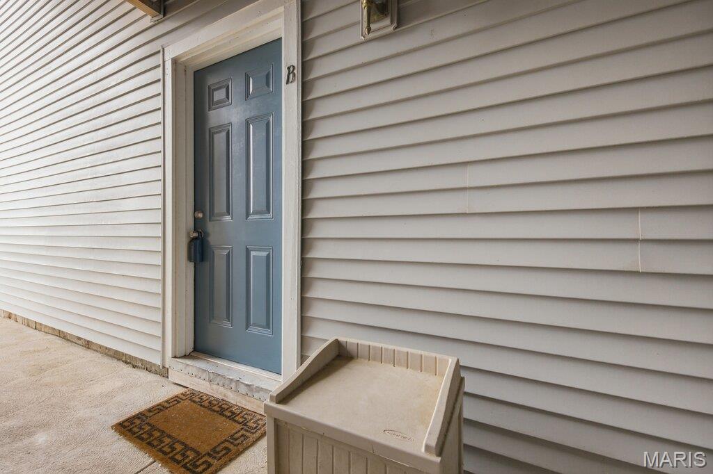 1231 Creve Coeur Crossing Lane B