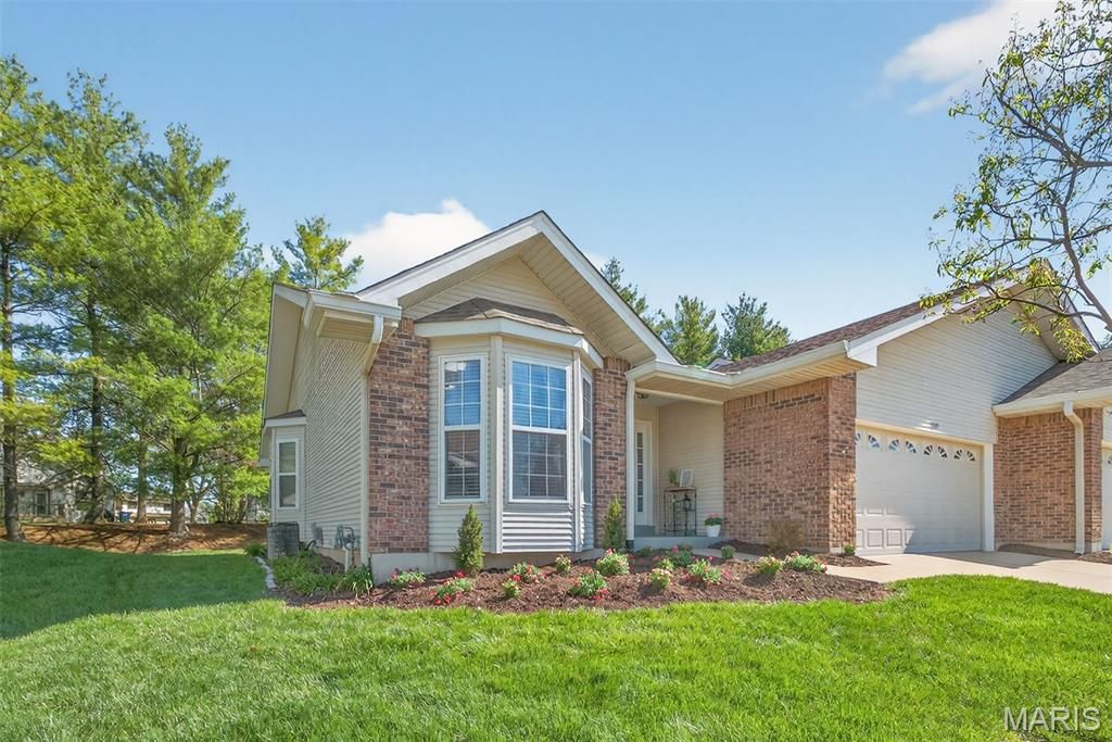 Photo of 2203 Argonne Meadows Drive, Lake Saint Louis, MO 63367 (MLS # 26019948)