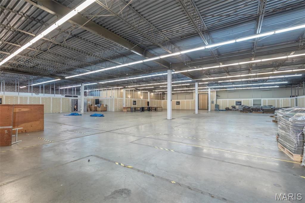 Overland - Commercial Sale