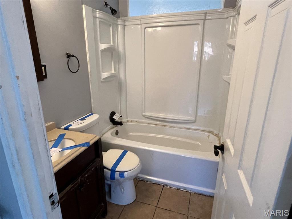 Hathaway Manor 7 - Residential