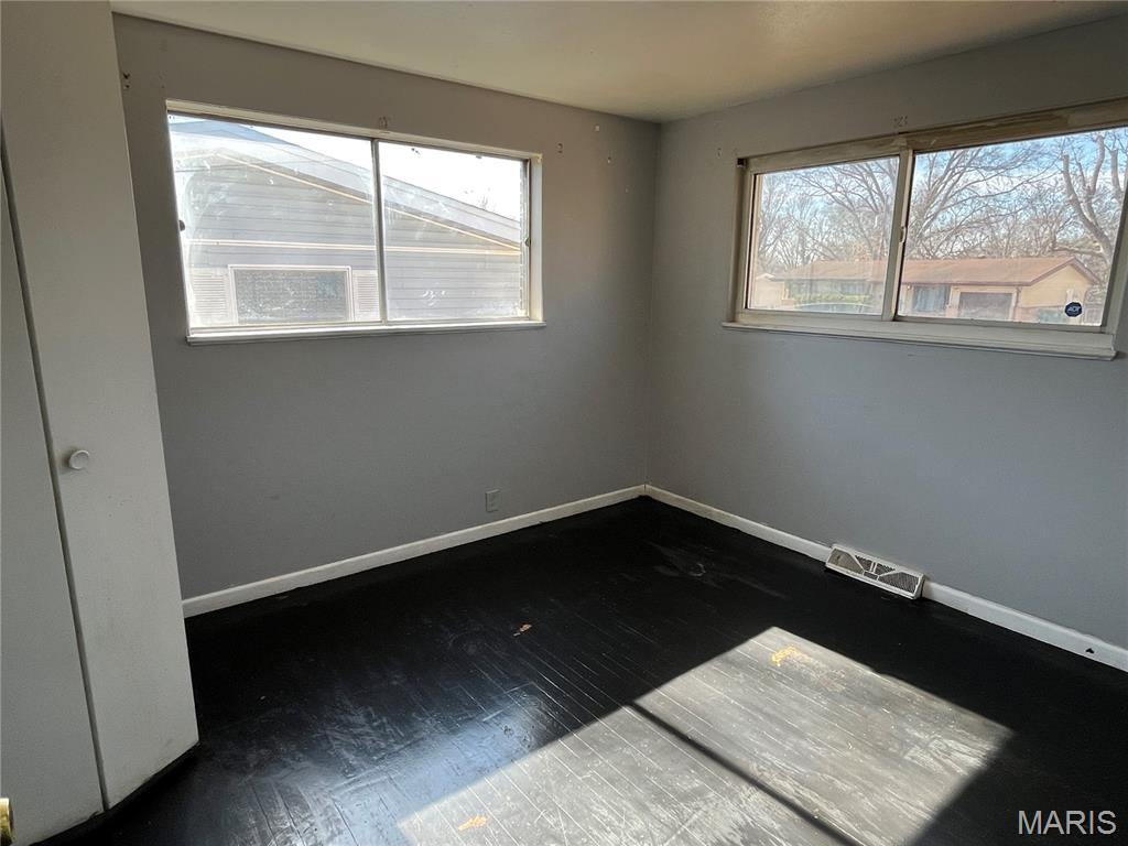 Hathaway Manor 7 - Residential