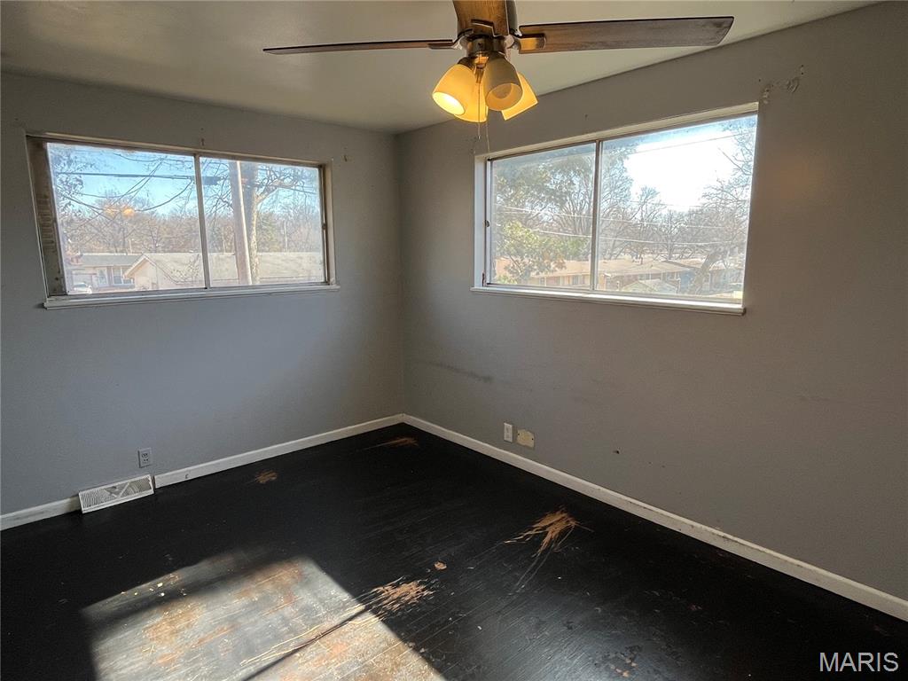 Hathaway Manor 7 - Residential