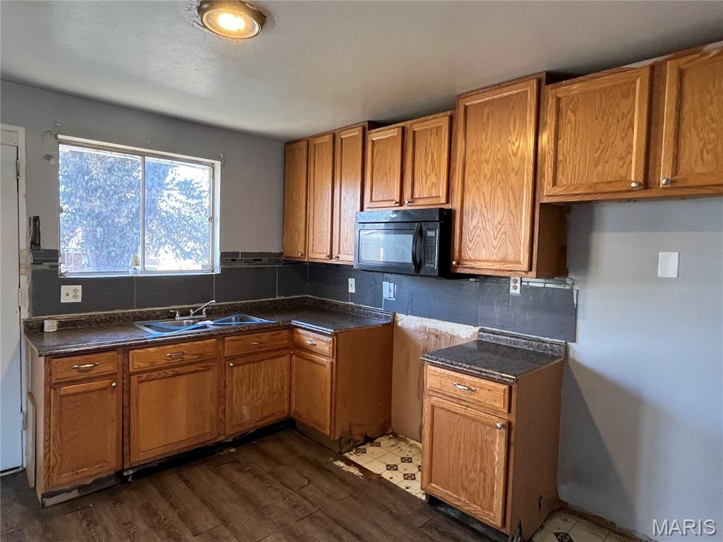 Hathaway Manor 7 - Residential