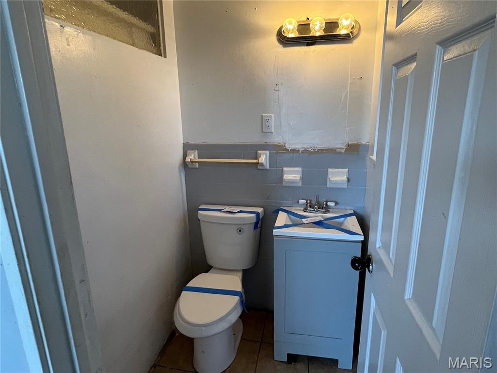 Hathaway Manor 7 - Residential