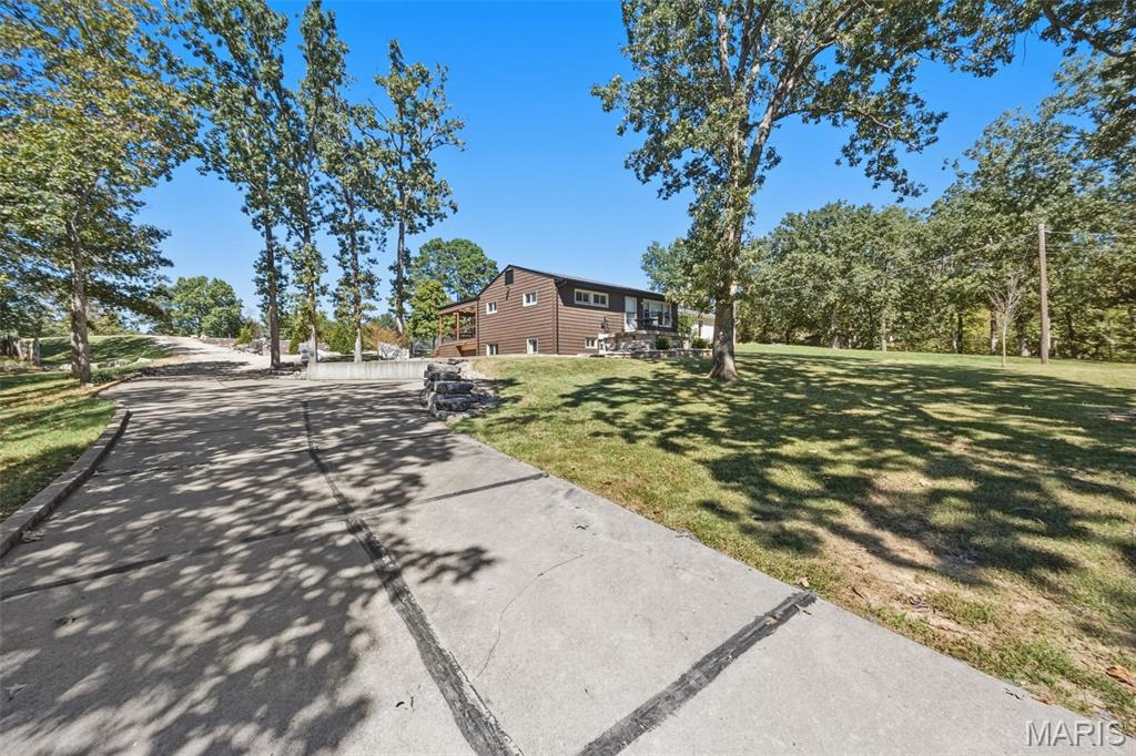 5985 N Lakeshore Drive