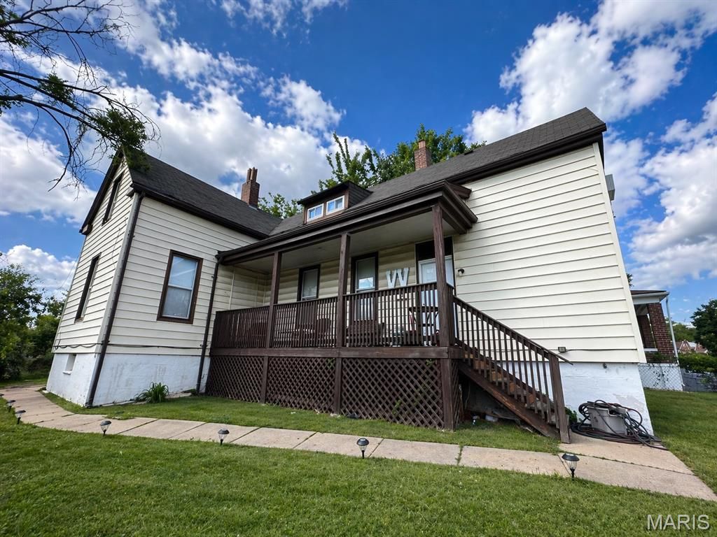 Photo of 8551 Oriole Avenue, St Louis, MO 63147 (MLS # 26025123)