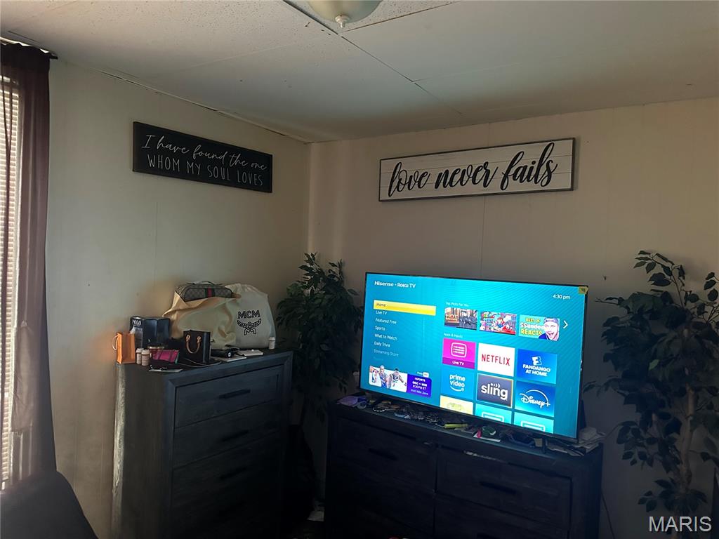 English Grove Add - Residential