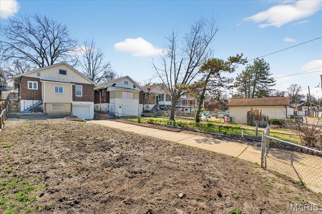 Reuthers Add - Residential