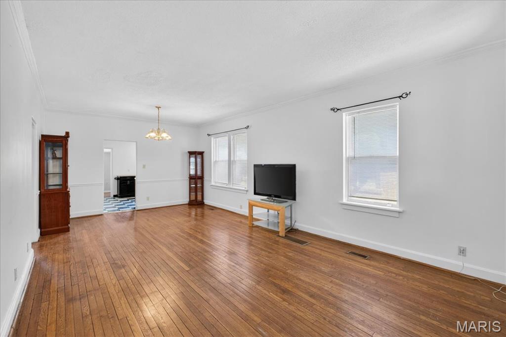 Reuthers Add - Residential