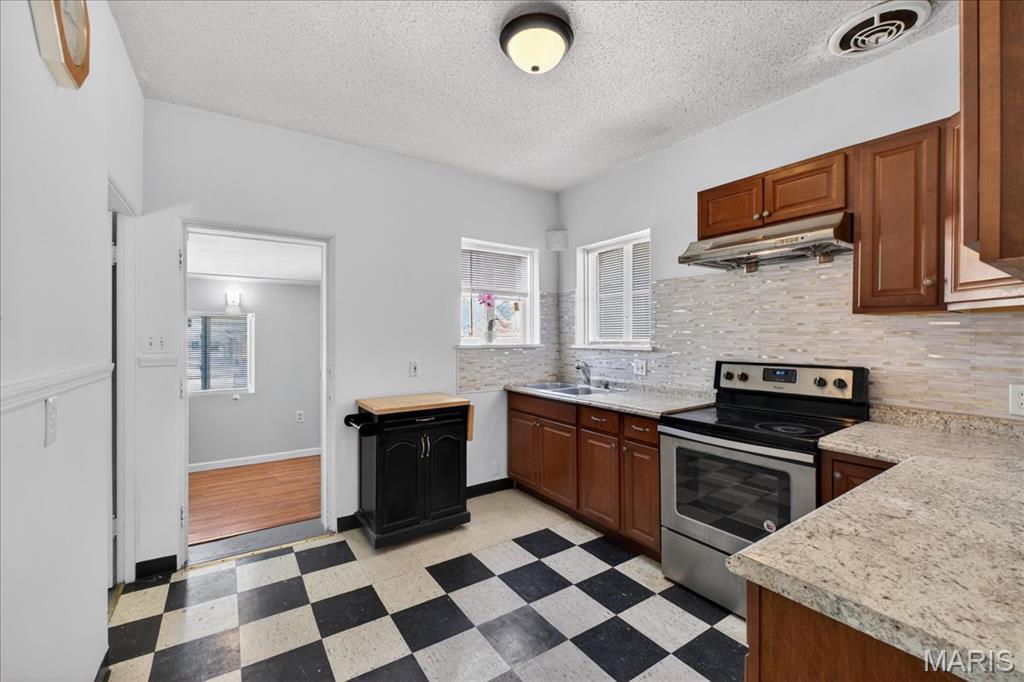 Reuthers Add - Residential