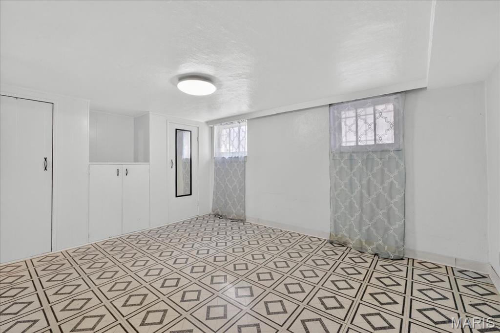 Reuthers Add - Residential