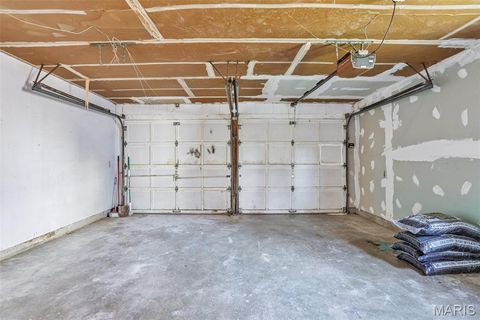 Tiny photo for 117 Old Oaks Drive, Ballwin, MO 63011 (MLS # 25076670)