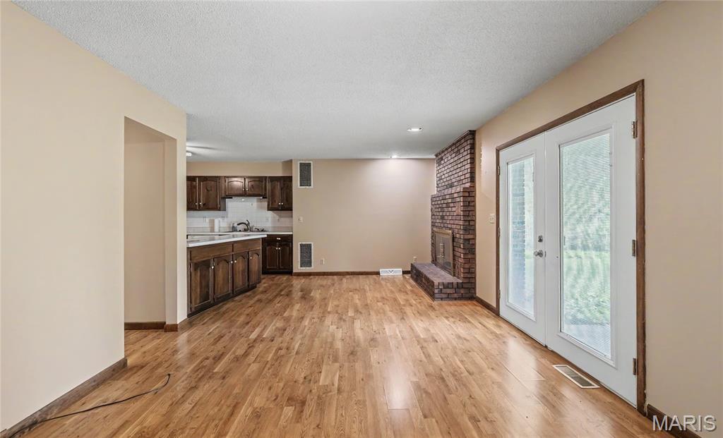 Wedgewood Manor - Residential