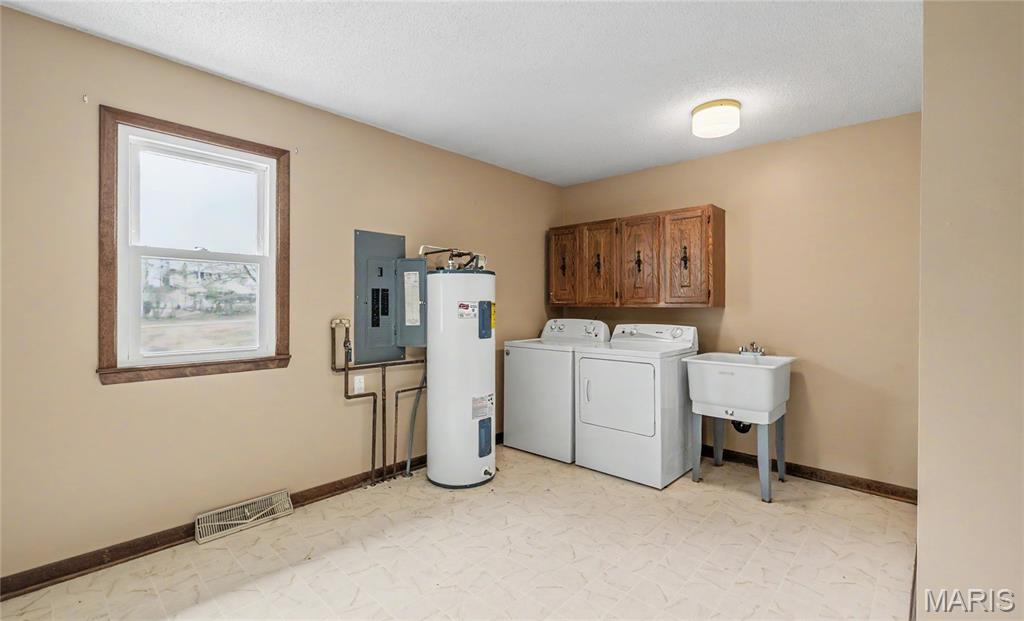 Wedgewood Manor - Residential