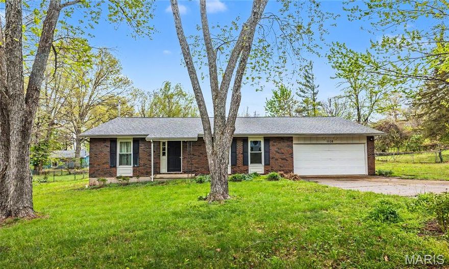 Lovely 3 Bedroom Home in a Great Location! Situated on a Street with a Cul-de-sac, this Home Offers Spacious Living Spaces at an Affordable Price, all on One Level! The Living Room welcomes you upon entry, and guides you into the Formal Dining Room and Kitchen. Pantry in Kitchen allows for the Convenience of Food Storage. Adjoining the Kitchen, the Family Room could serve as a second Hang out Spot, or a Home Office. Primary Bedroom pleasantly presents a Half Bathroom. Extra Large Laundry Room provides a Wash Sink Already in Place. Covered back patio Grants the Perfect Spot for Morning Coffee or Evening BBQs. Schedule your Private Showing Today, and Find a Way to Call this your New Home!