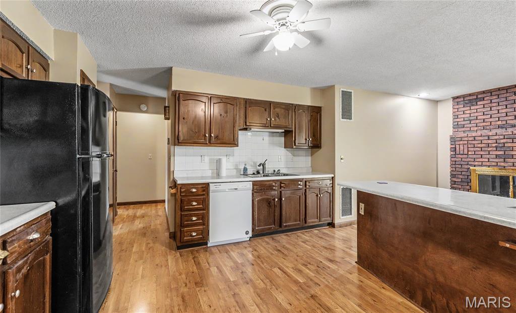 Wedgewood Manor - Residential