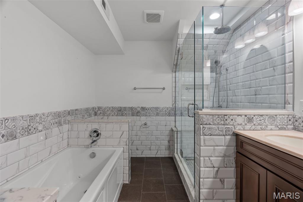 Genesee Park Condo Ph 11 - Residential