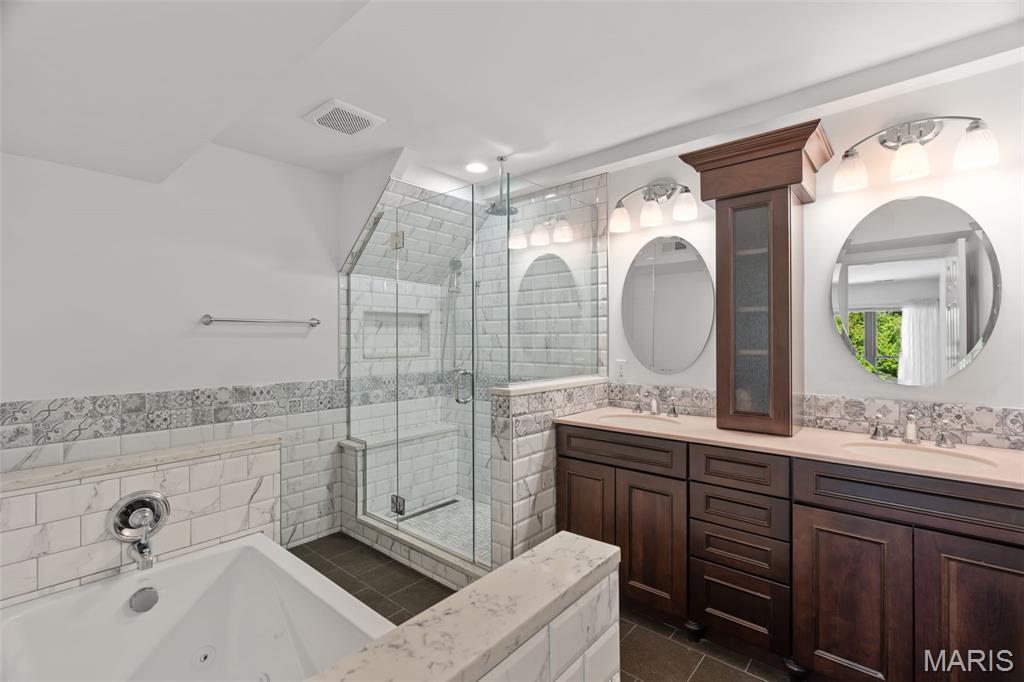 Genesee Park Condo Ph 11 - Residential