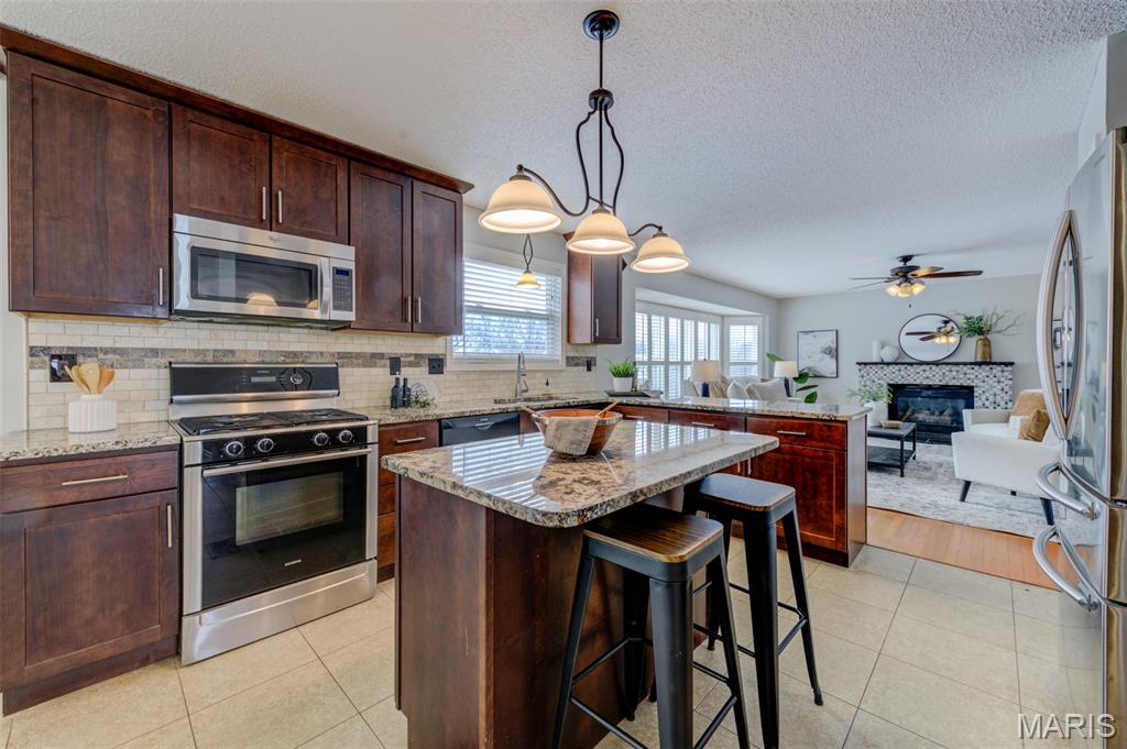 St Charles, Missouri 63303, United States, 4 Bedrooms Bedrooms, ,3 BathroomsBathrooms,Residential,Coming Soon,248307