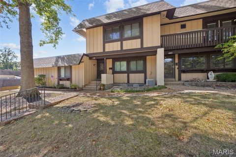 Photo of 1355 Hampton Rd Rd #B, St Charles, MO 63303 (MLS # 25081860)