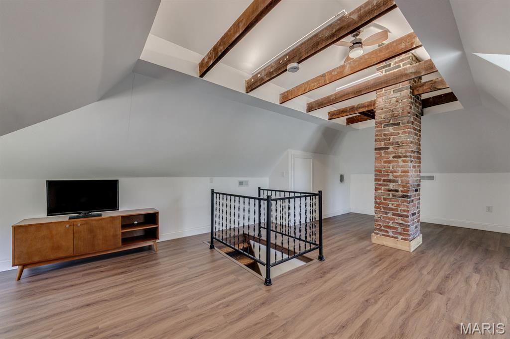 Tuxedo Park - Residential