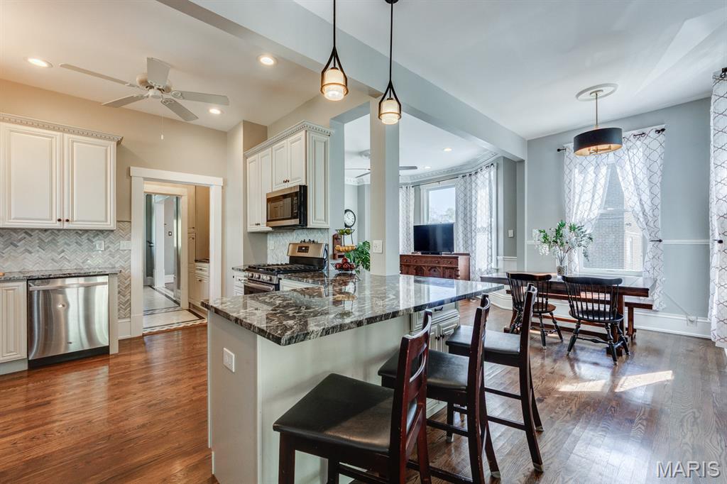 Tuxedo Park - Residential