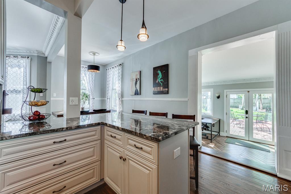 Tuxedo Park - Residential